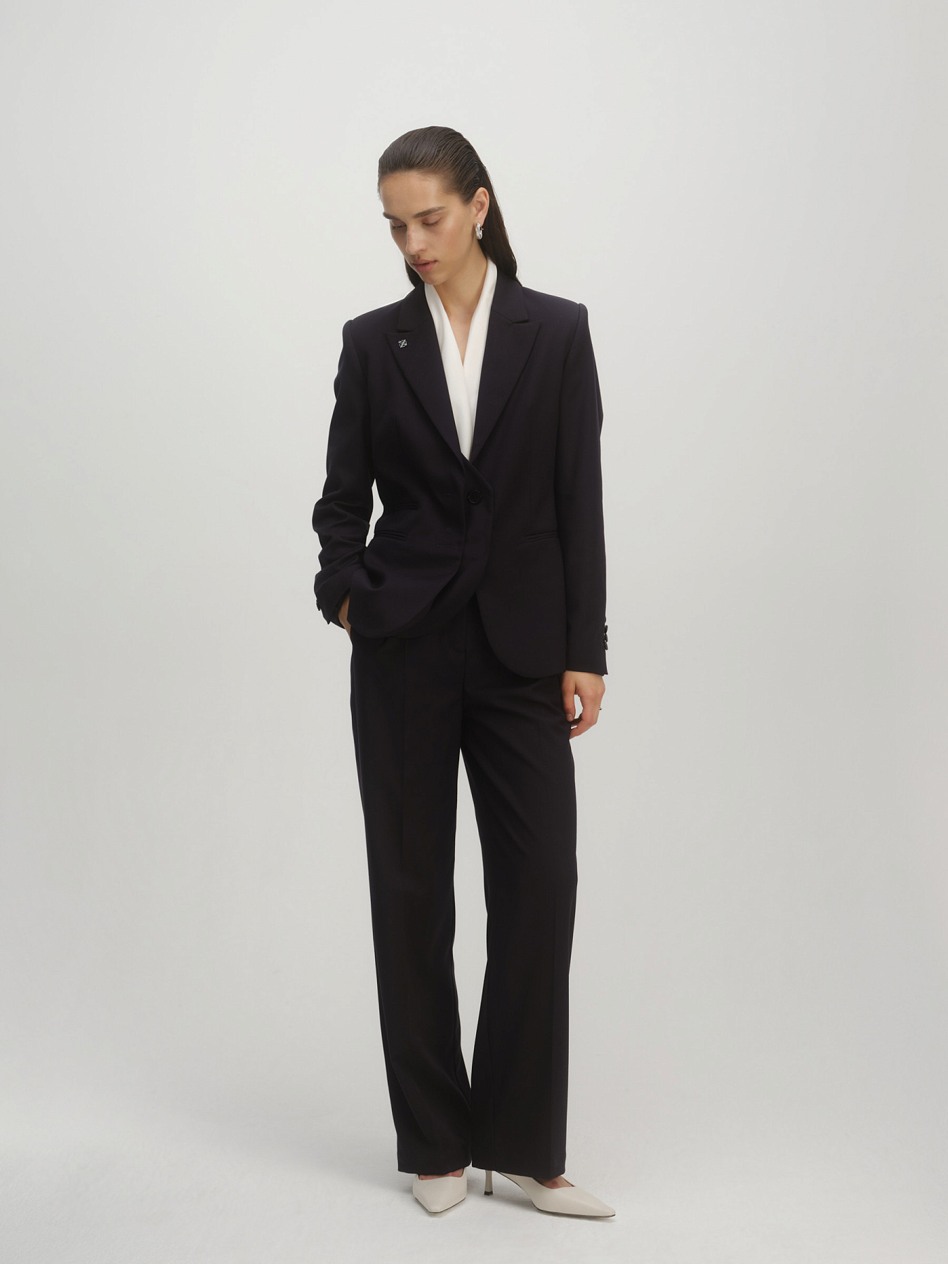 Марлен Дитрих и Кэтрин Хепберн: как женщины надели смокинги (фото 43)