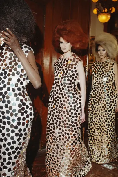 (Дис)пропорции и шоу как высказывание. Что общего у Мартина Маржелы и Марка Джейкобса (фото 11)