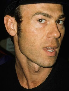 (Дис)пропорции и шоу как высказывание. Что общего у Мартина Маржелы и Марка Джейкобса (фото 1)