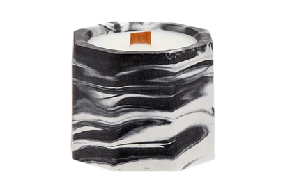 Ноты овощей и флаконы как арт-объекты: главные тренды парфюмерии этого года (фото 42)