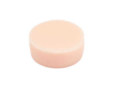 Ноты овощей и флаконы как арт-объекты: главные тренды парфюмерии этого года (фото 11)