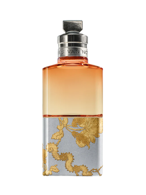 Ноты овощей и флаконы как арт-объекты: главные тренды парфюмерии этого года (фото 36)