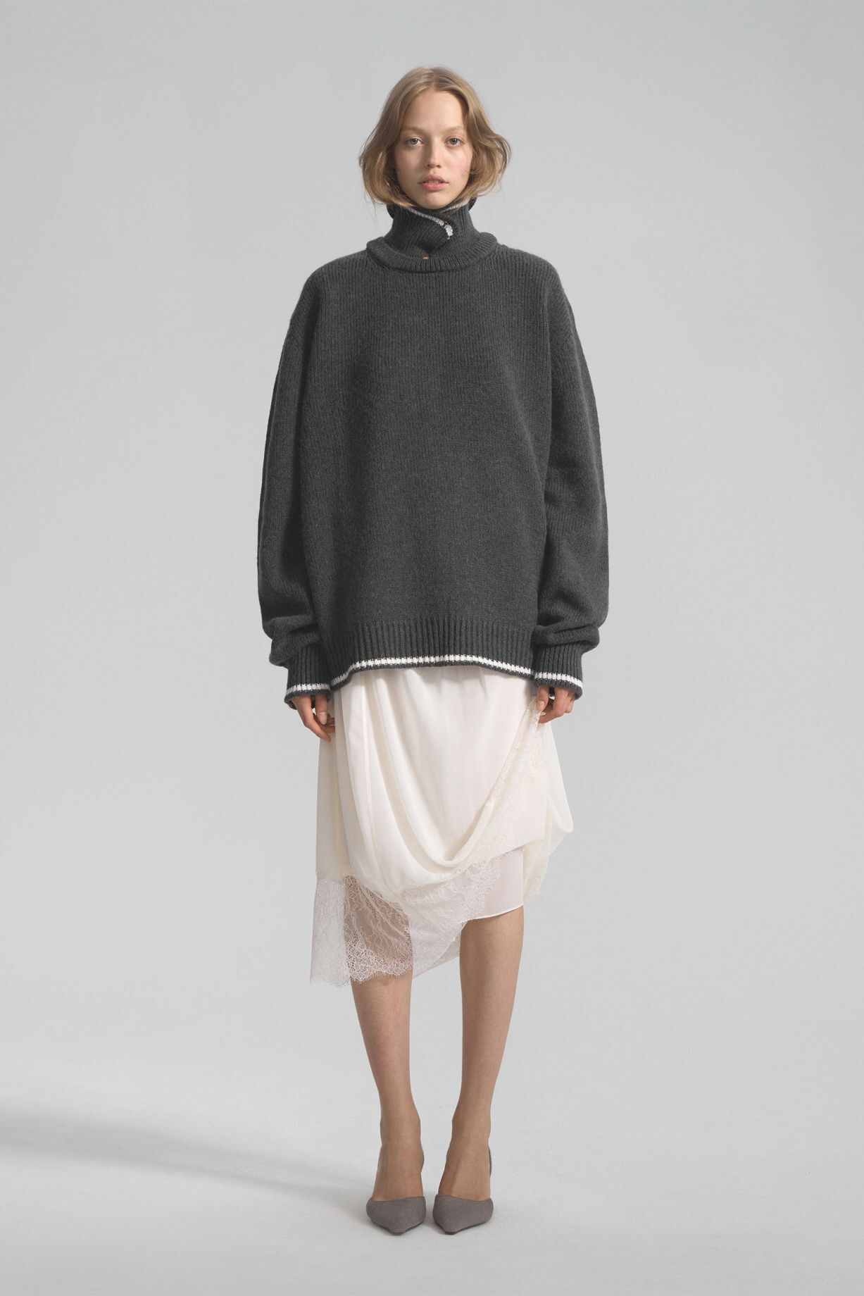 Зона комфорта. Уютные свитера и джемперы для осени и зимы 2025 (фото 27)