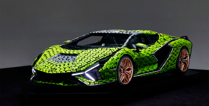 Компания Lego создала полноразмерную копию гиперкара Lamborghini Siаn