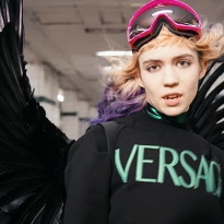 Японские видеоигры и психоделика в новом видео Grimes