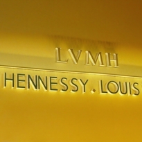 LVMH инвестируют в онлайн-аукцион