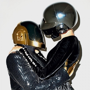 Жизель Бундхен и Daft Punk для WSJ: полная версия