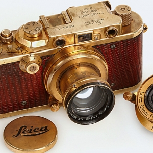 Позолоченная Leica продана за $683 тысячи