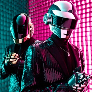 Выставка редких фото Arctic Monkeys, Daft Punk и других