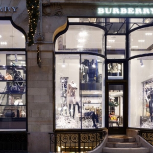 Первый магазин Burberry в Стокгольме 