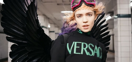 Японские видеоигры и психоделика в новом видео Grimes