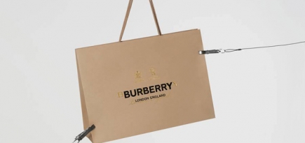 Дебютная коллекция Рикардо Тиши для Burberry поступит в продажу сразу после показа