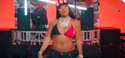 Megan Thee Stallion повторила стиль рэперш начала 2000-х в клипе «Southside Forever Freestyle»