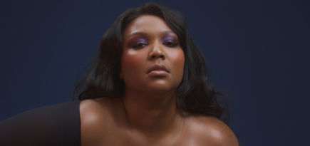 Dove и Lizzo запустили инициативу по решению психологических проблем из-за соцсетей