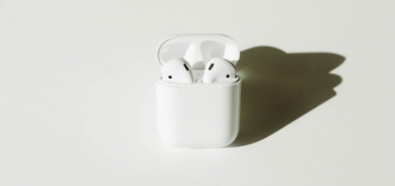 AirPods с беспроводной подзарядкой появятся в 2019 году