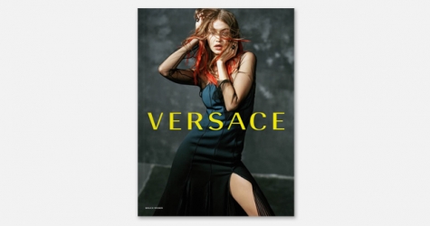 Versace представил рекламную кампанию с Джиджи Хадид и Тейлор Хилл