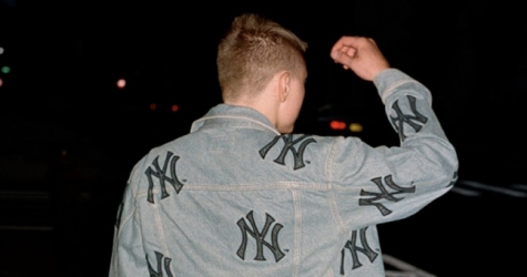 Supreme выпустил коллаборацию с New York Yankees