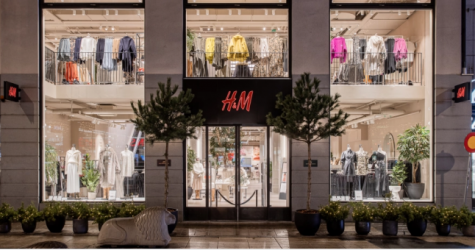 На финальной распродаже H&M в России товары будут продаваться по полной цене