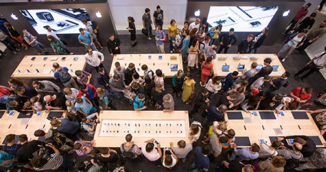 Первый взгляд: открытие Apple Shop в ЦУМе