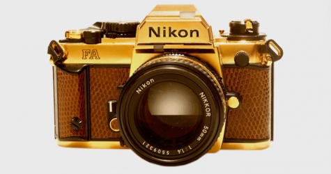 Пленочная камера Nikon FA из чистого золота