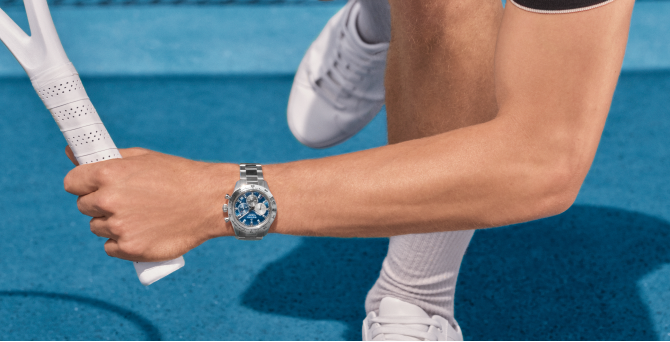 Zenith показал новую модель Chronomaster Sport с полностью синим циферблатом