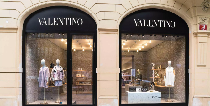 Valentino получил сертификат гендерного равенства