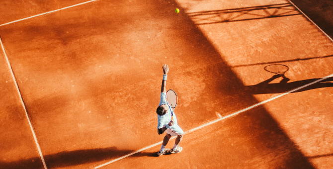 Теннисистов из России допустят до участия в Australian Open под нейтральным флагом