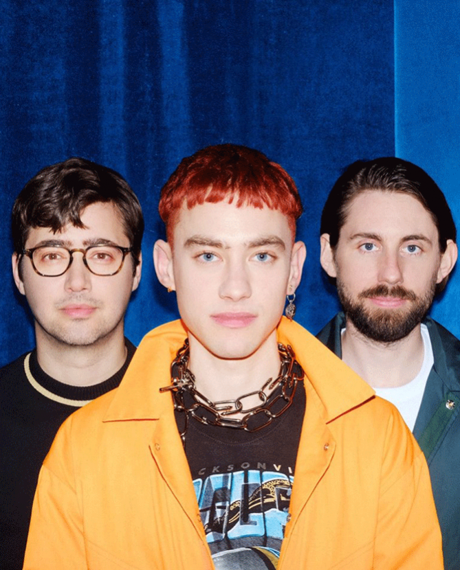 Группа год. Группа years & years. Years and years певец. Years and years Starstruck. Years and years 2020.