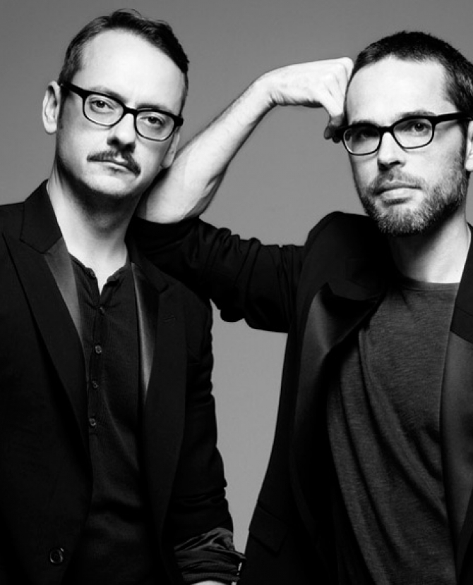 Viktor & Rolf продали половину кутюрной коллекции