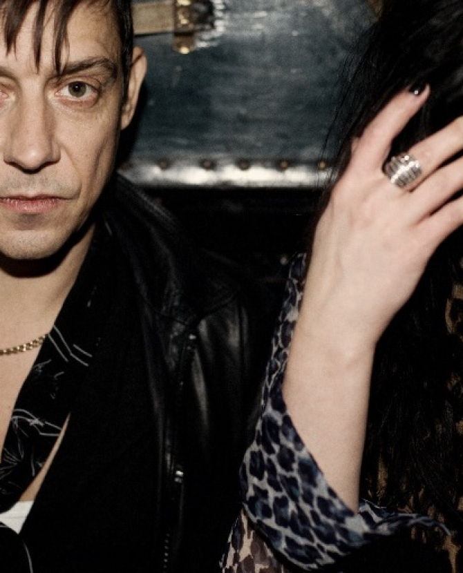 Рождественский трек The Kills