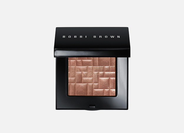 Highlighting Powder от Bobbi Brown, 4 150 руб.