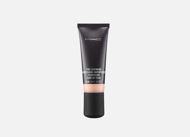 Pro Longwear Nourishing Foundation от M.A.C, 2 740 руб.