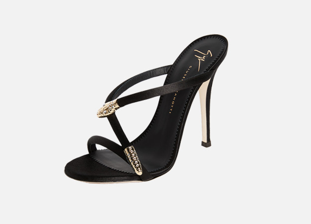 Босоножки, Giuseppe Zanotti<p><a style=\"\" target=\"_blank\" href=\"https://ru.shopbop.com/heeled-mule-sandals-giuseppe-zanotti/vp/v=1/1515377072.htm?currencyCode=GBP\">shopbop.com</a></p>