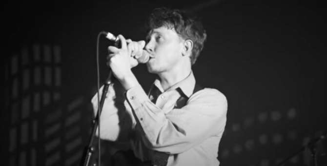 King Krule анонсировал лайв-альбом «You Heat Me Up, You Cool Me Down»