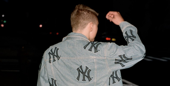 Supreme выпустил коллаборацию с New York Yankees